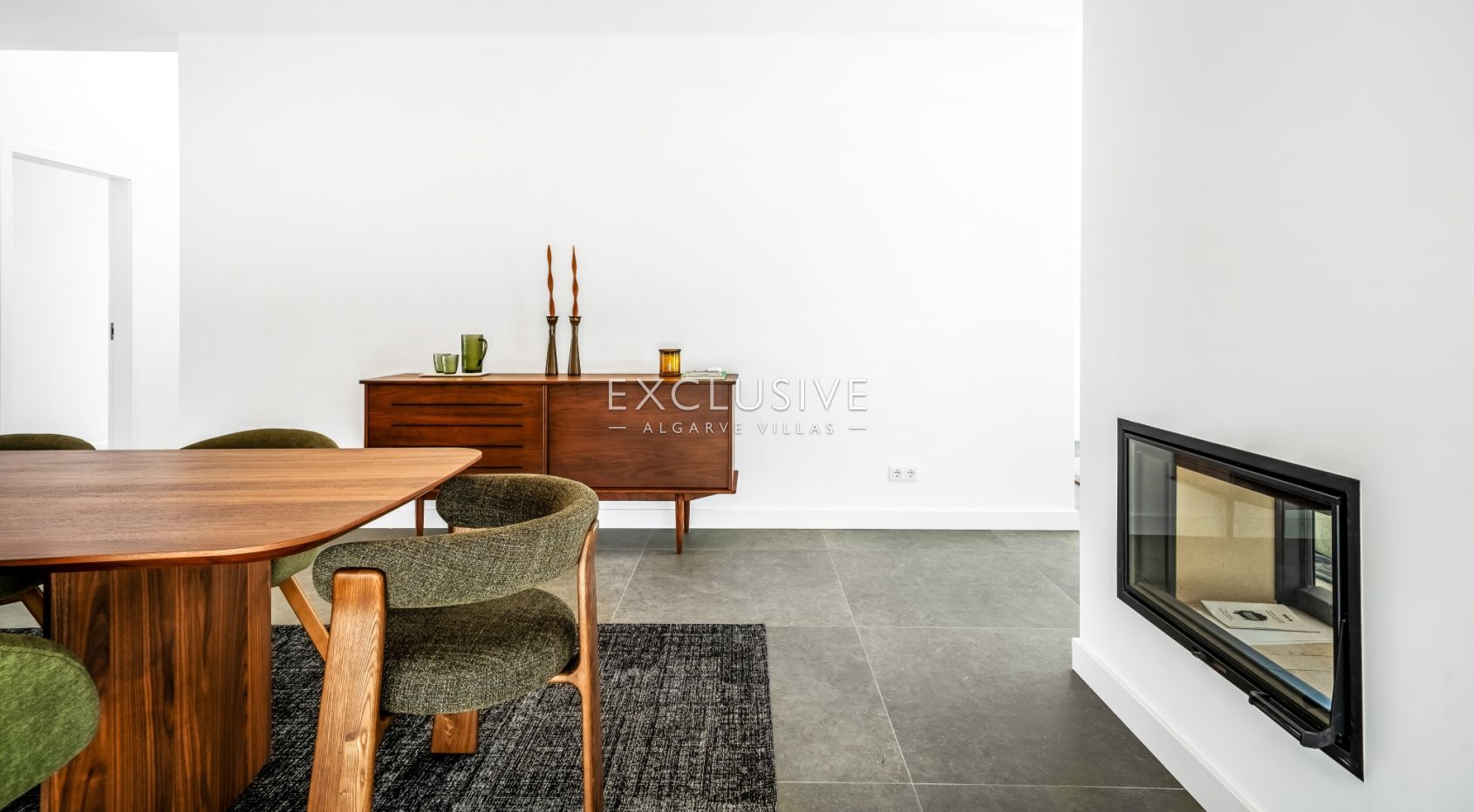 Contemporary Brand new 4 Bed Villa in Lagos, 1,5km to Porto de Mós beach