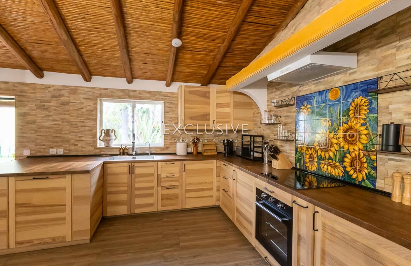 Charming Rural Property near Portimao