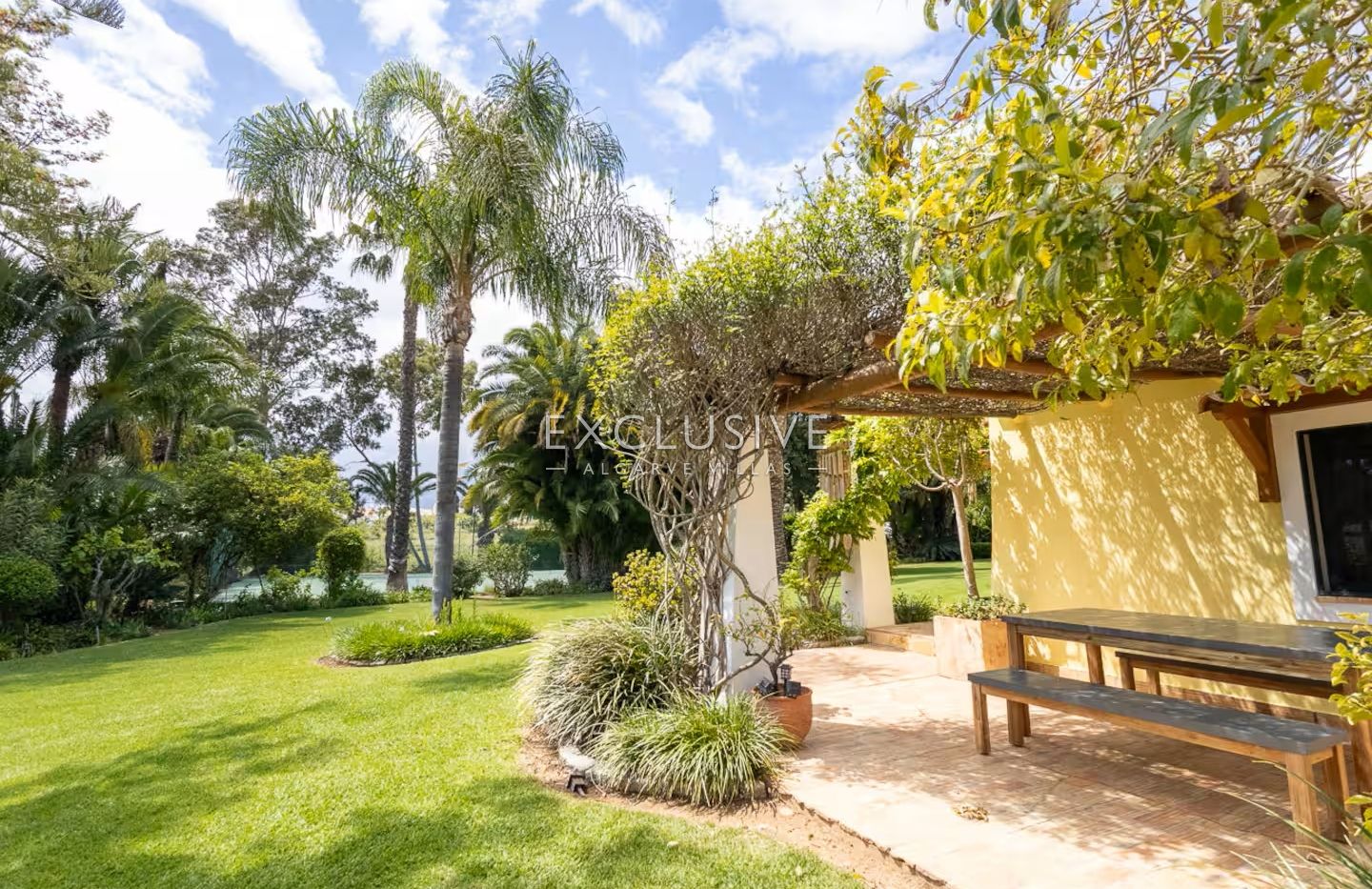 Charming Rural Property near Portimao