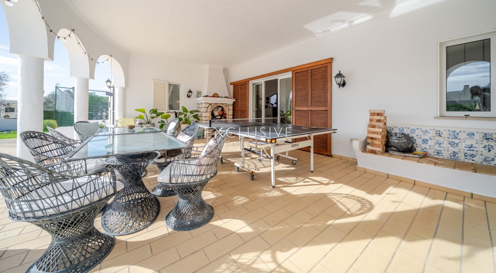 Panoramic Sea-View Villa in Carvoeiro — 6 Bedrooms, Heated Saltwater Pool, Tennis Court & Walk to To