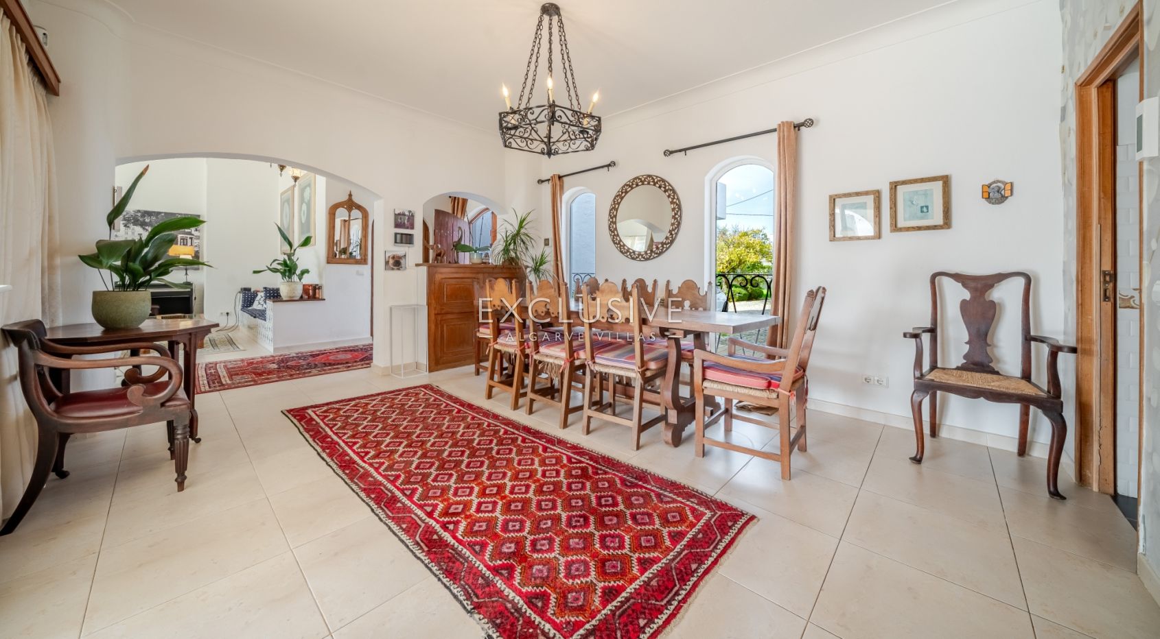 Panoramic Sea-View Villa in Carvoeiro — 6 Bedrooms, Heated Saltwater Pool, Tennis Court & Walk to To