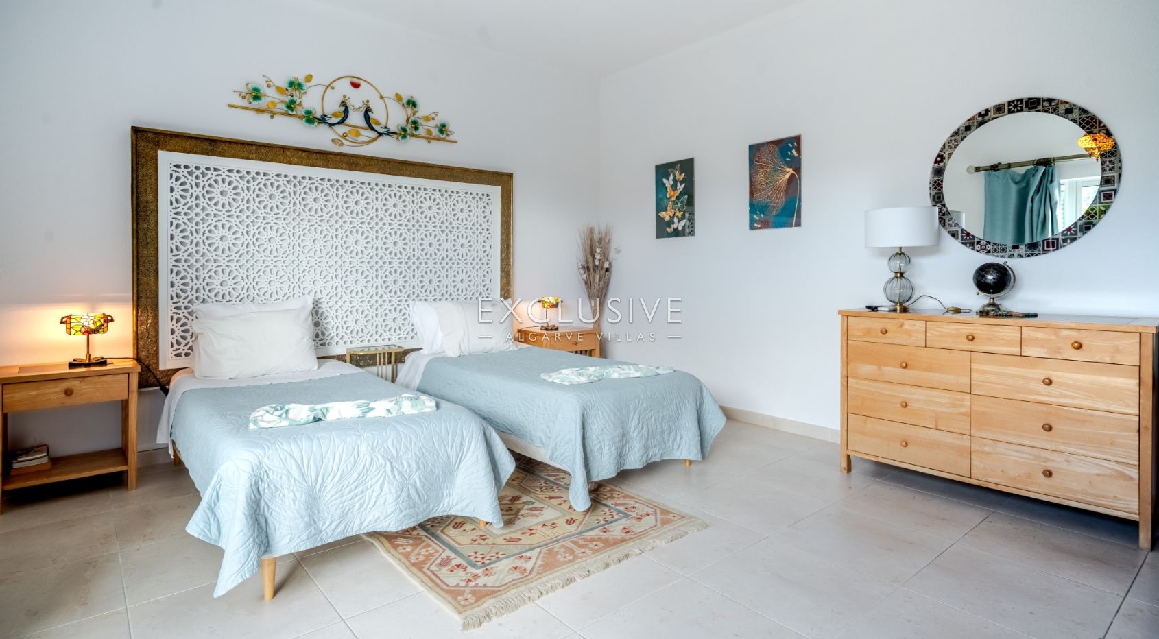 Panoramic Sea-View Villa in Carvoeiro — 6 Bedrooms, Heated Saltwater Pool, Tennis Court & Walk to To