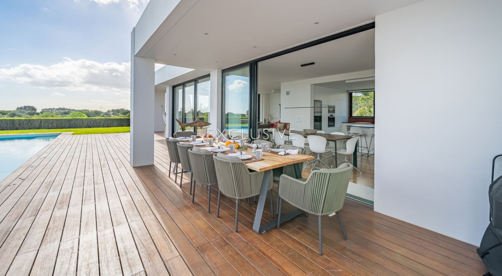 Elegant Villa with Exceptional Views & Direct Palmares Golf Access, Algarve