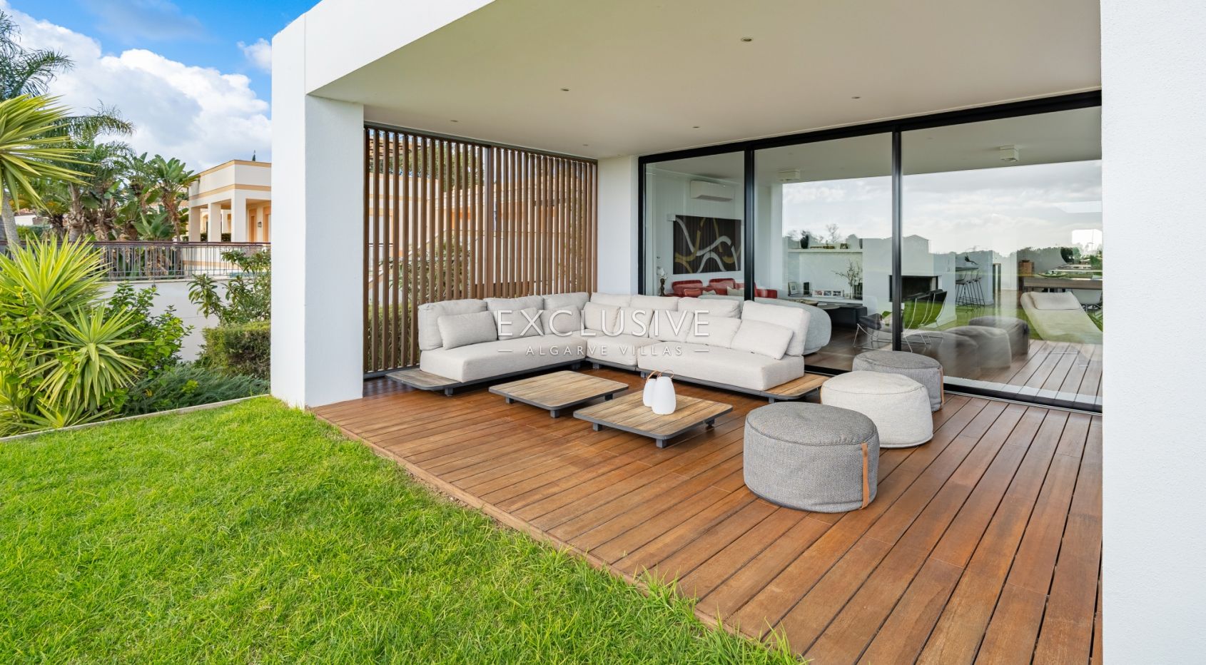 Elegant Villa with Exceptional Views & Direct Palmares Golf Access, Algarve