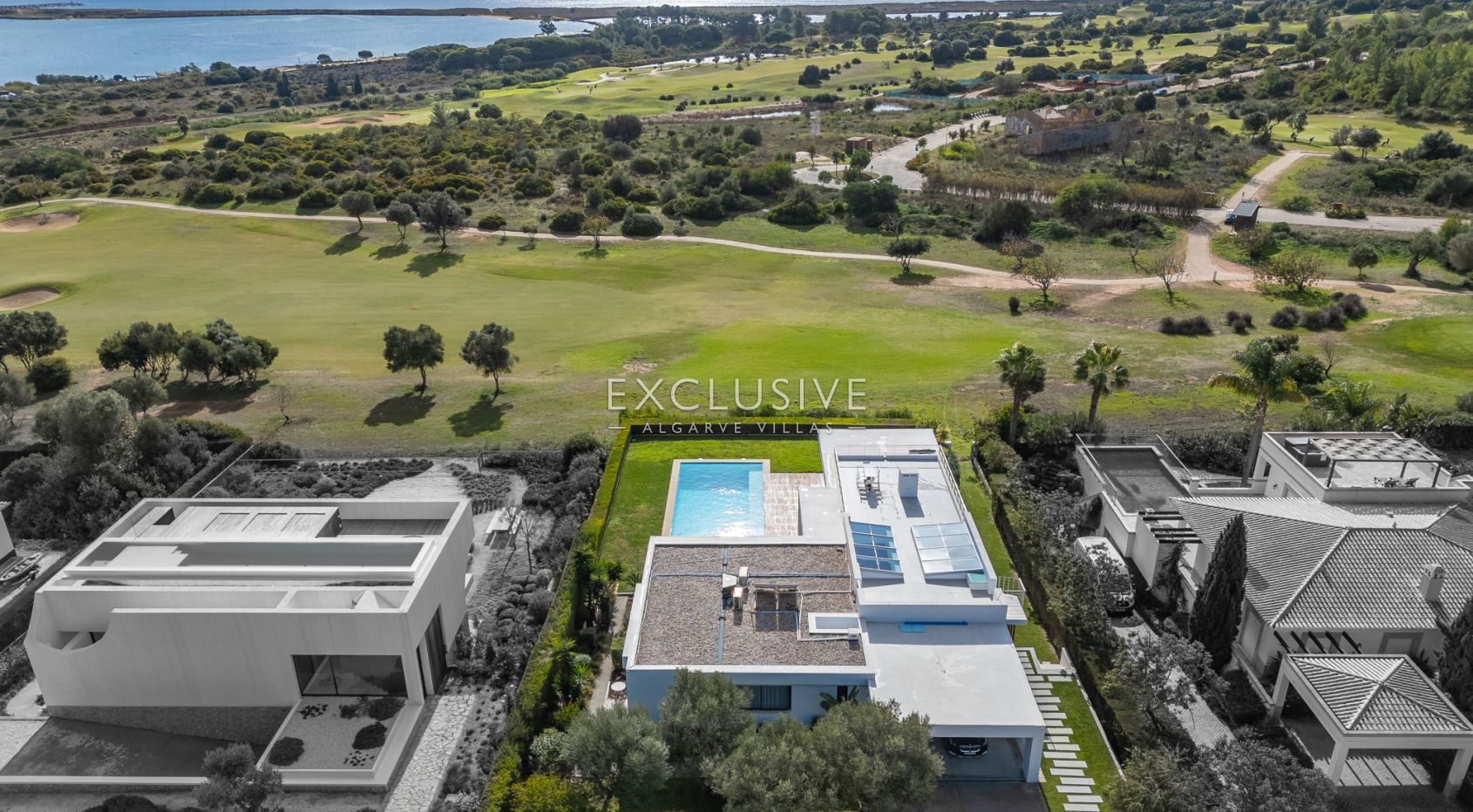 Elegant Villa with Exceptional Views & Direct Palmares Golf Access, Algarve
