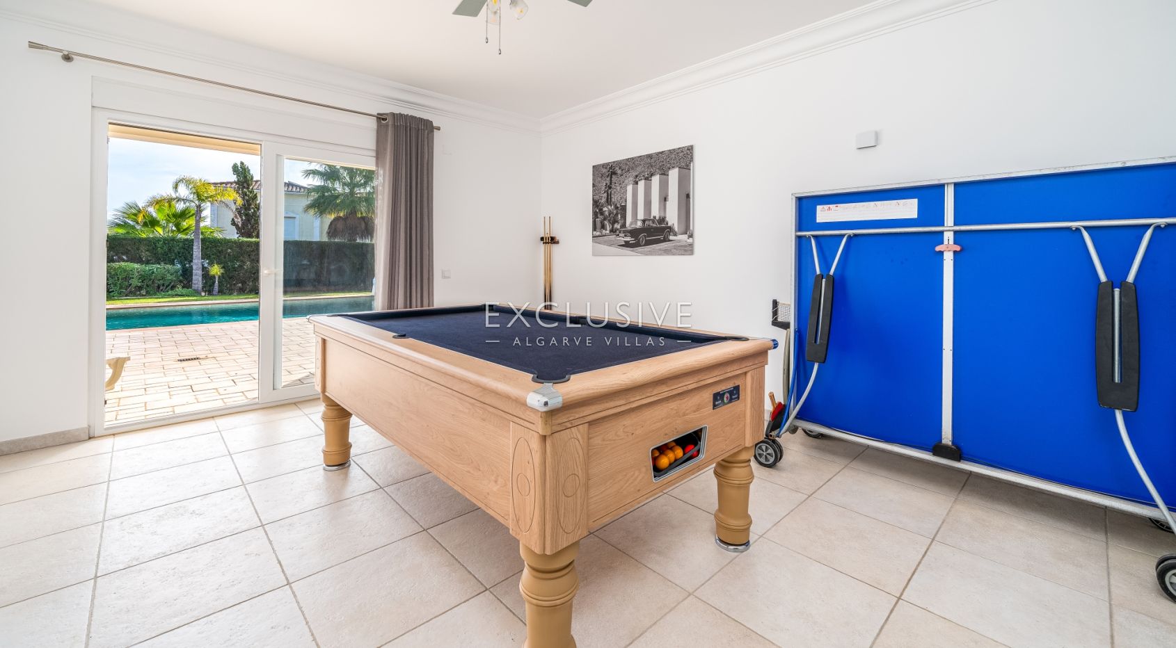 Luxury Sea View Villa in Praia da Luz, Western Algarve