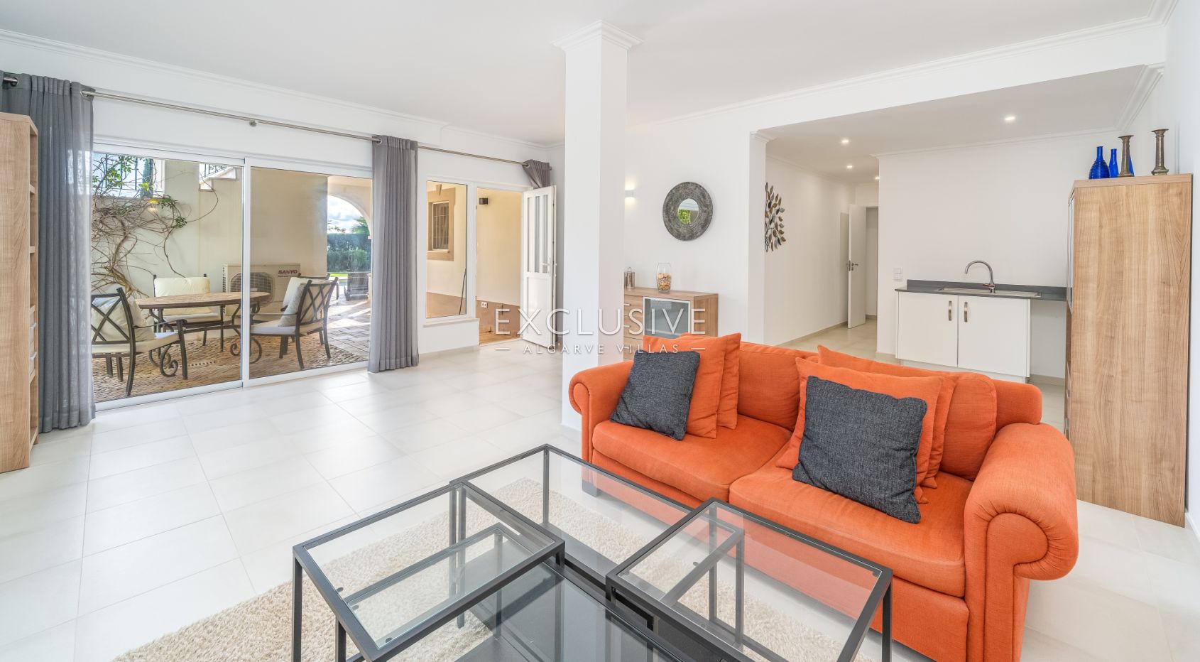 Luxury Sea View Villa in Praia da Luz, Western Algarve