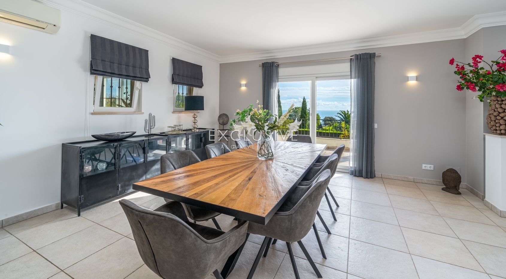 Luxury Sea View Villa in Praia da Luz, Western Algarve
