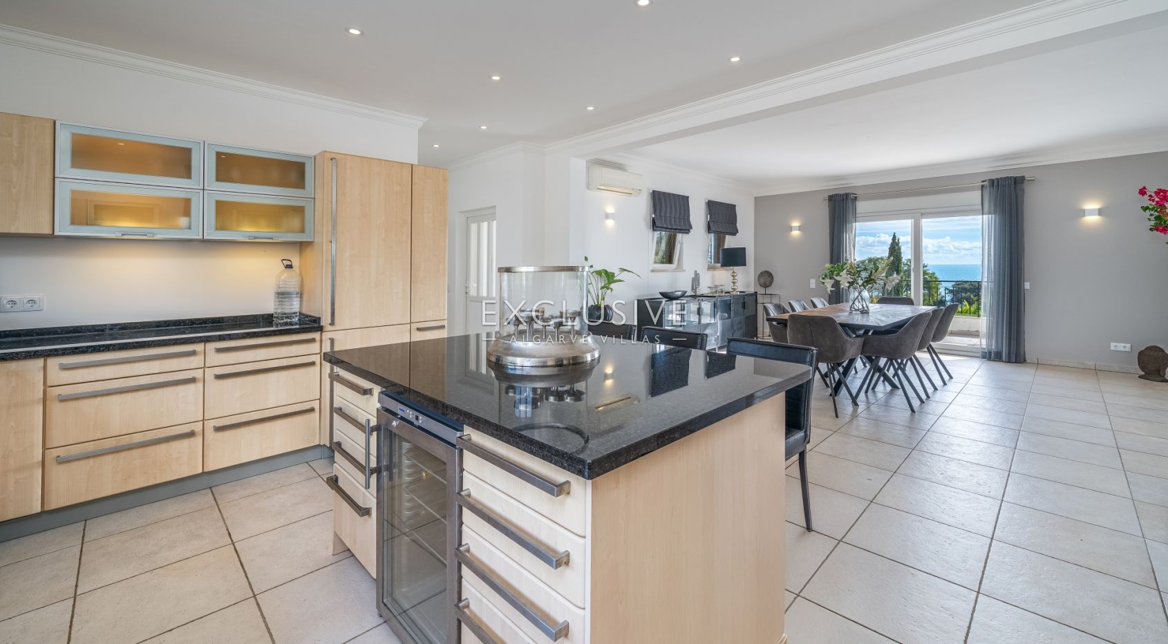Luxury Sea View Villa in Praia da Luz, Western Algarve