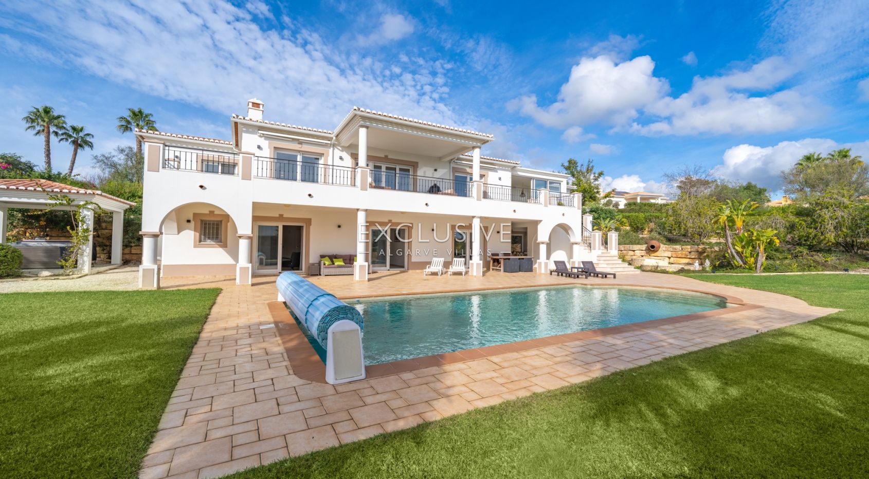 Luxury Sea View Villa in Praia da Luz, Western Algarve