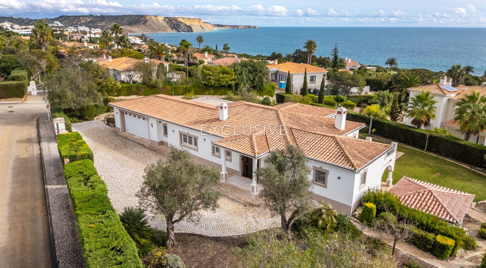 Luxury Sea View Villa in Praia da Luz, Western Algarve