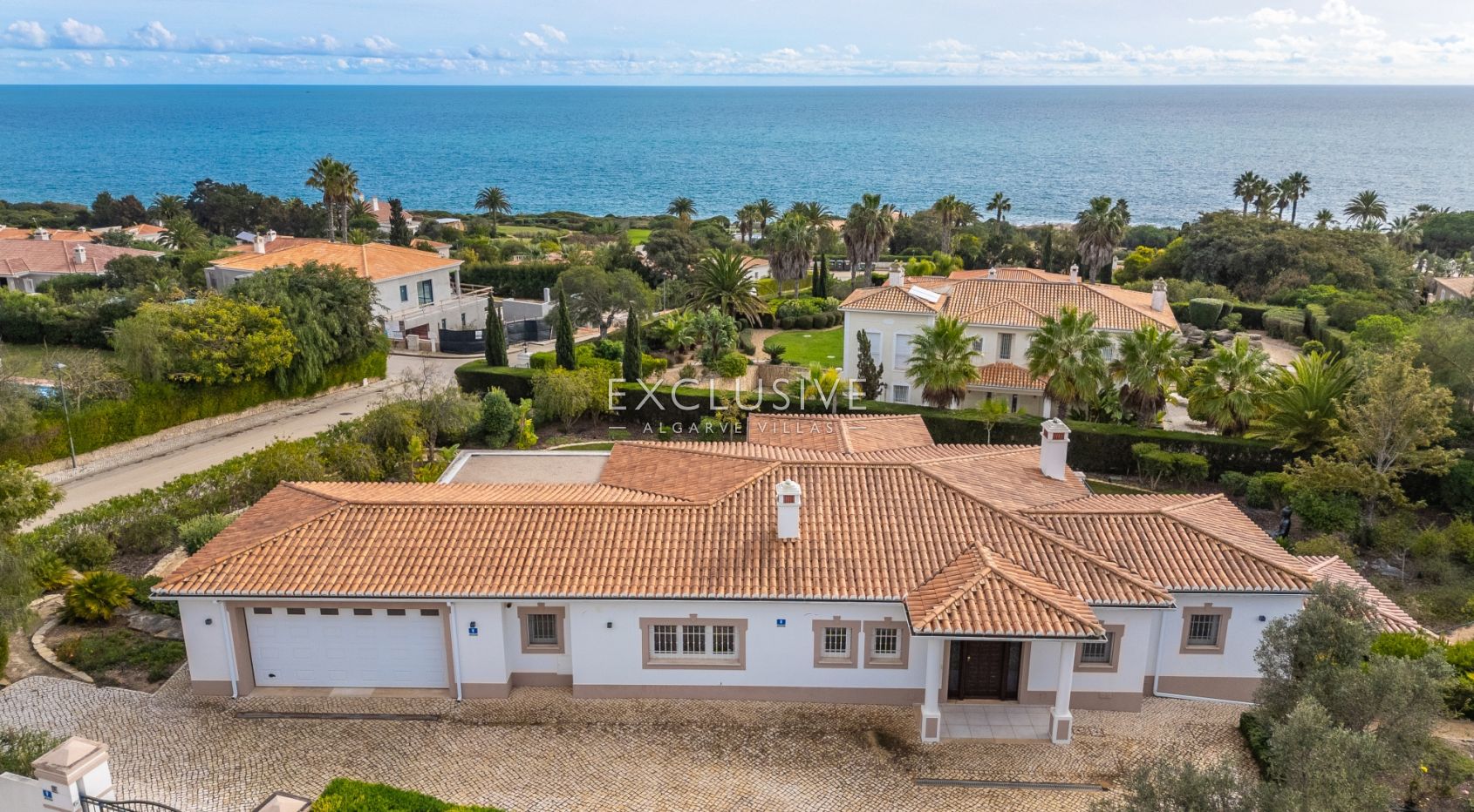 Luxury Sea View Villa in Praia da Luz, Western Algarve