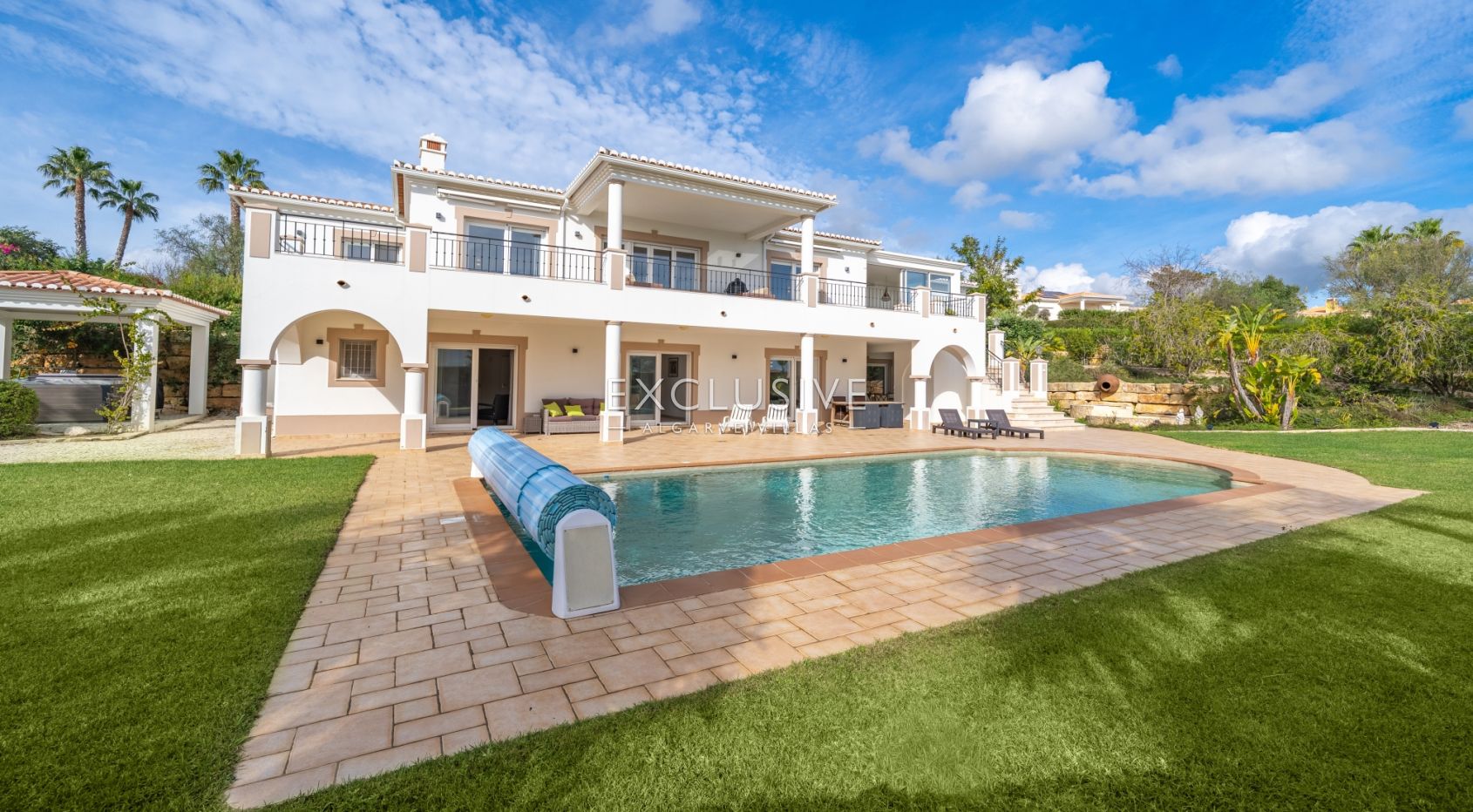 Luxury Sea View Villa in Praia da Luz, Western Algarve