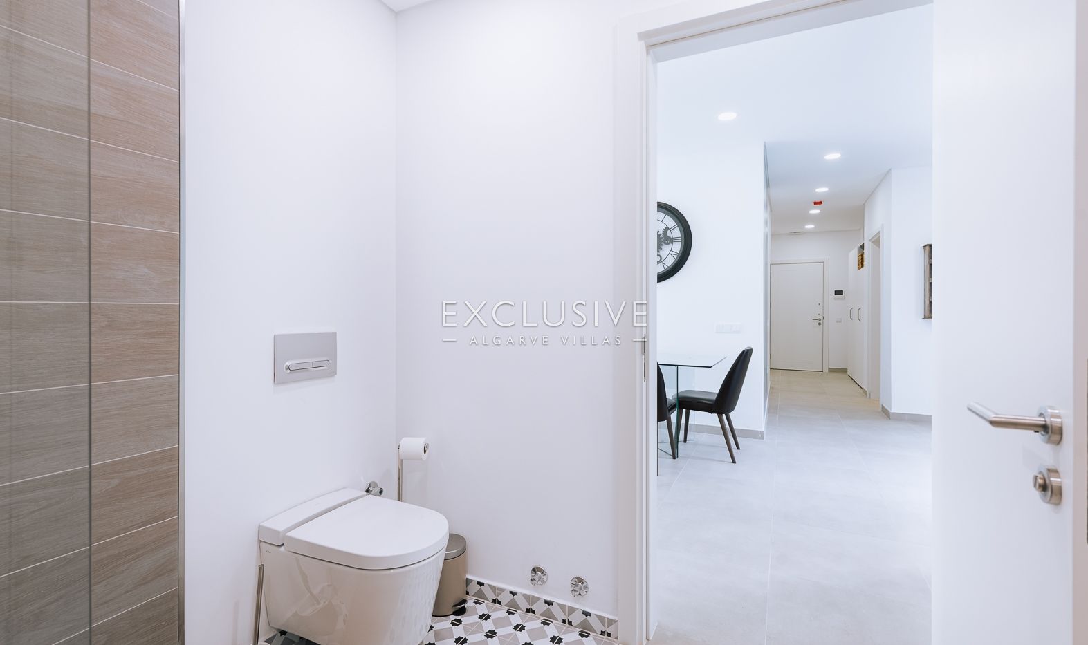 Buy a Modern Two Bedroom Apartment in Central Faro, Algarve