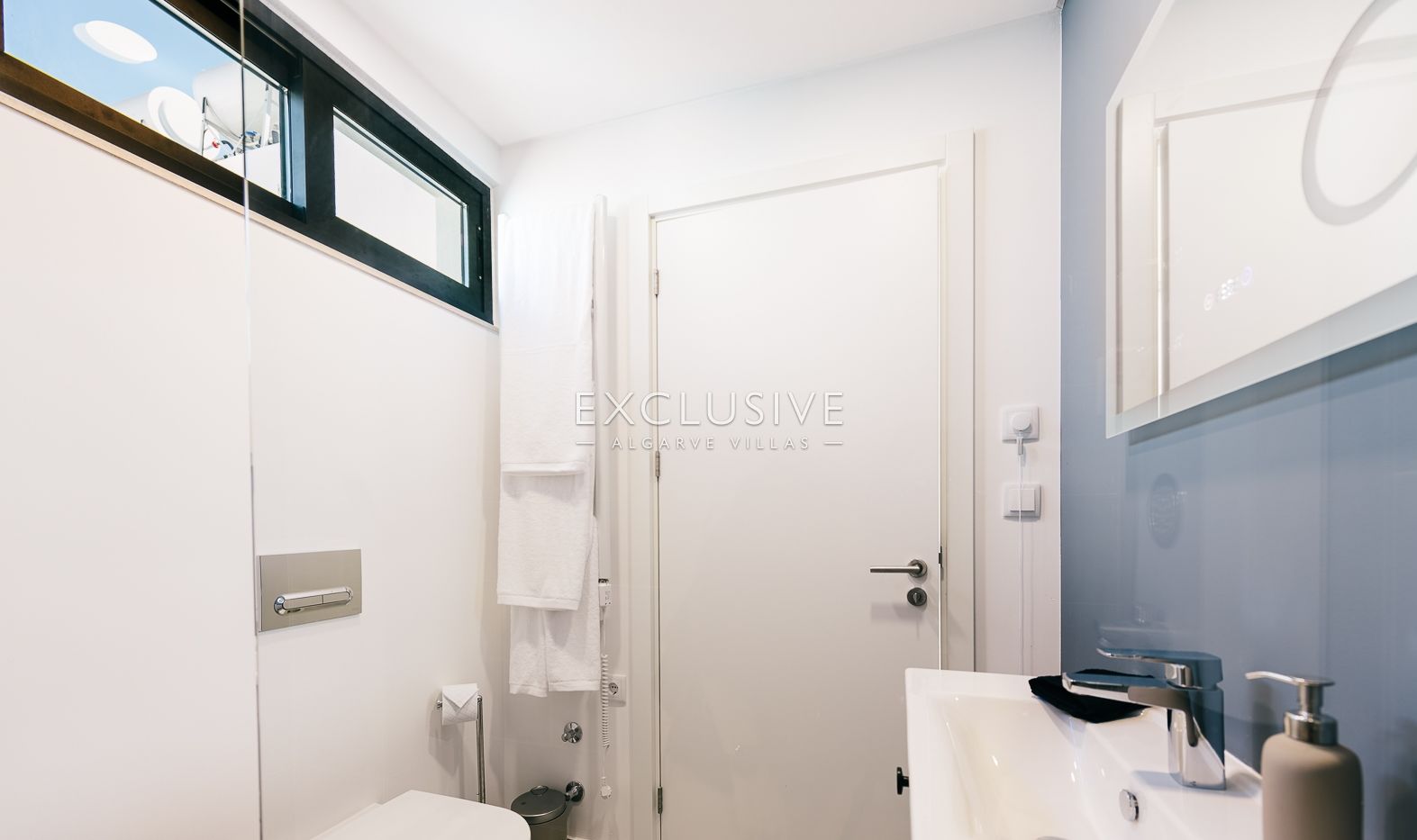 Buy Luxury Three Bedroom Penthouse with Private Pool and Ria Formosa Views, Faro, Algarve