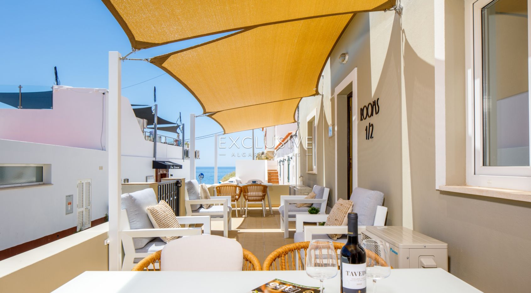 Investment opportunity - 4 beach studio apartments Praia do Carvoeiro, Algarve