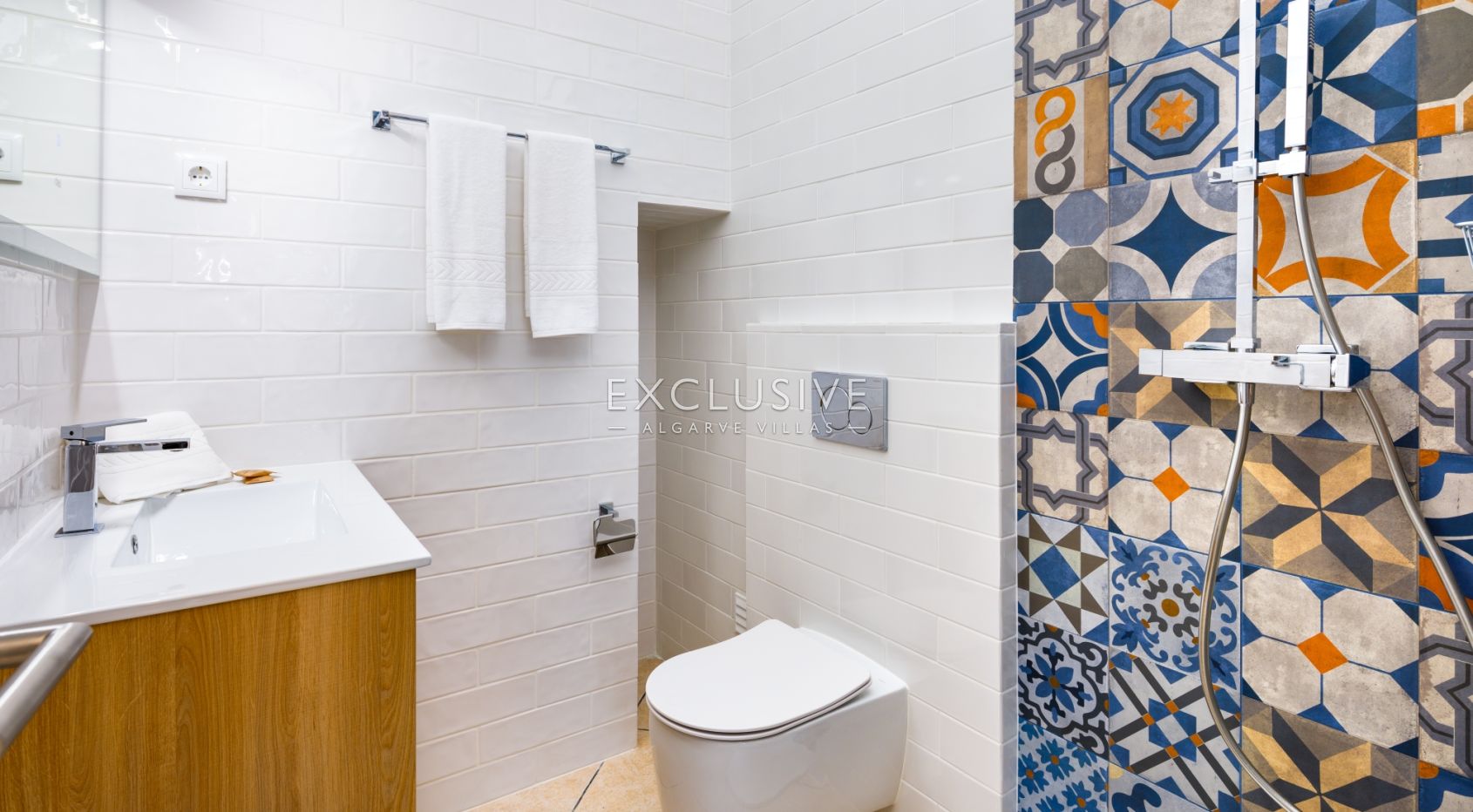 Investment opportunity - 4 beach studio apartments Praia do Carvoeiro, Algarve