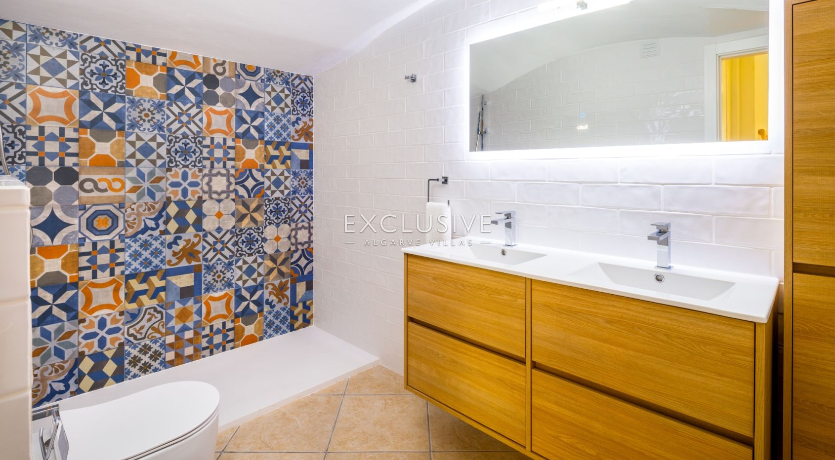 Investment opportunity - 4 beach studio apartments Praia do Carvoeiro, Algarve