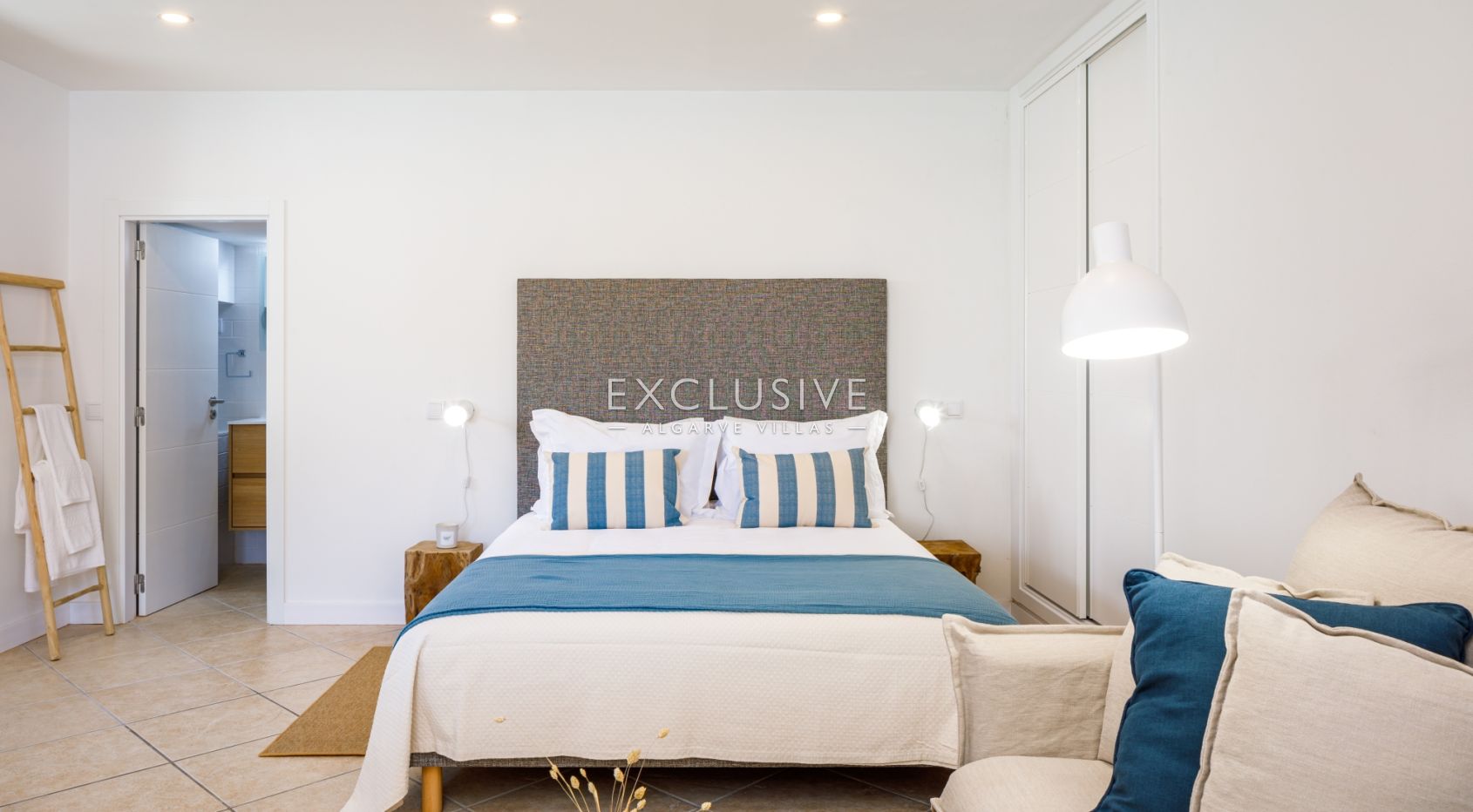 Investment opportunity - 4 beach studio apartments Praia do Carvoeiro, Algarve