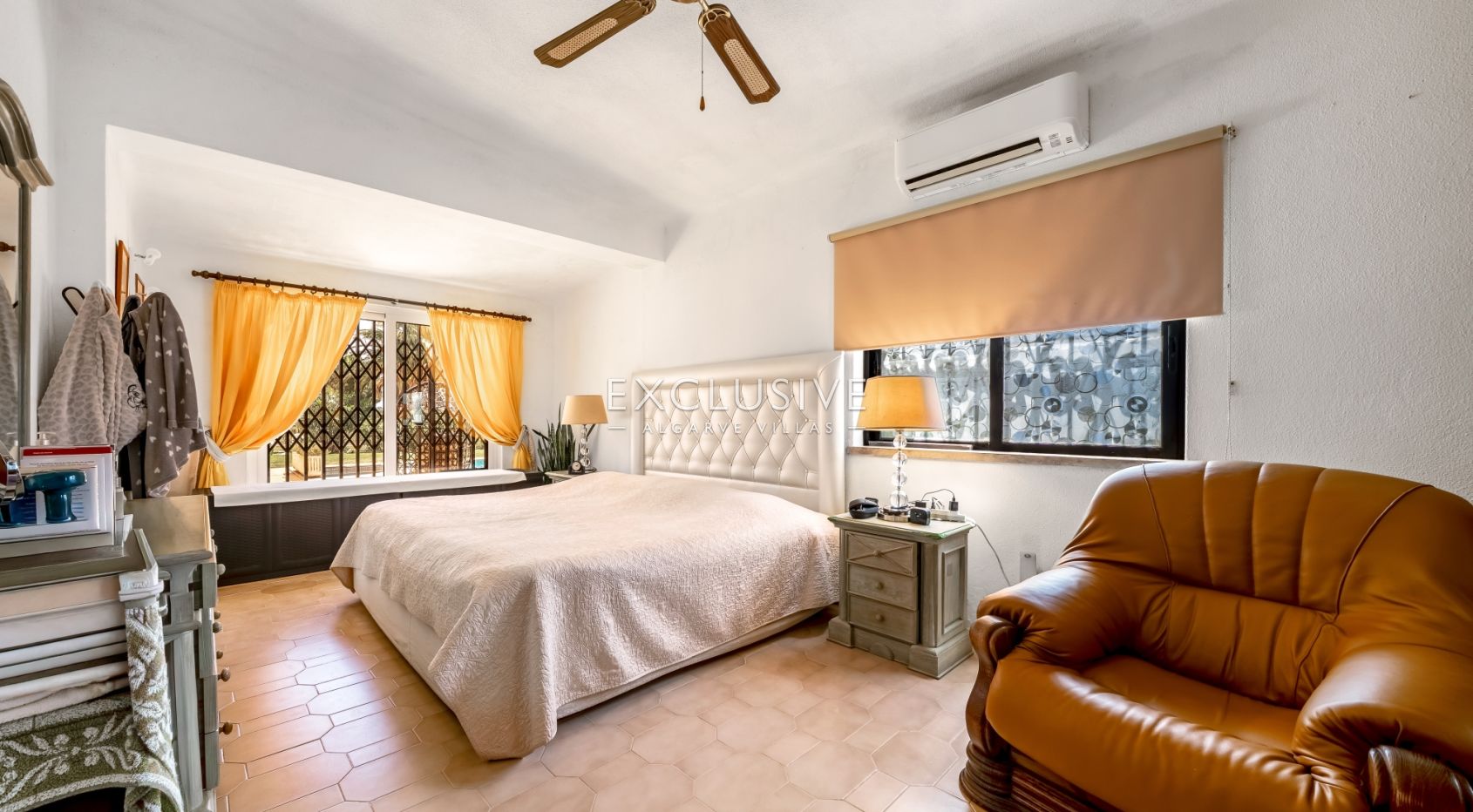 Buy a Country Estate with Stables and Riding Arena in Quarteira, Algarve
