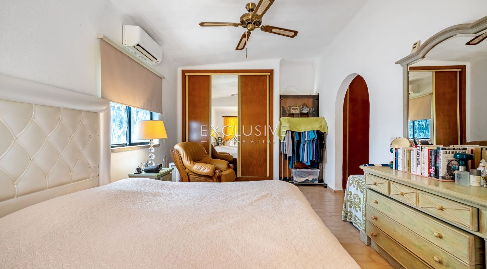 Buy a Country Estate with Stables and Riding Arena in Quarteira, Algarve