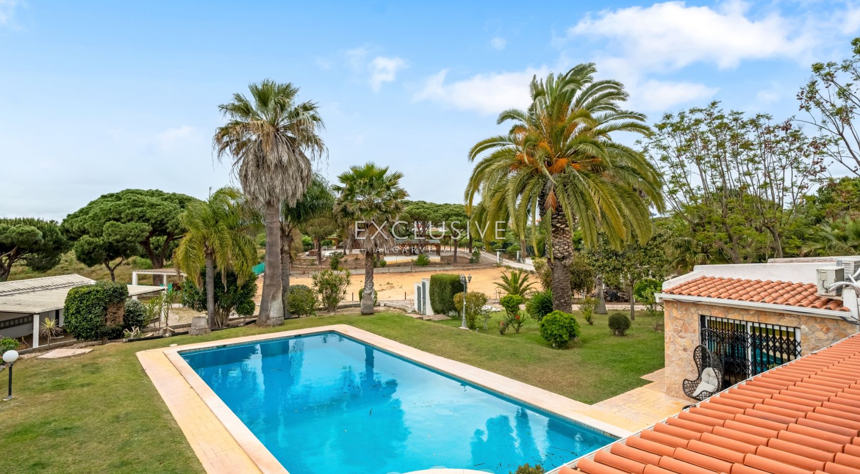 Buy a Country Estate with Stables and Riding Arena in Quarteira, Algarve