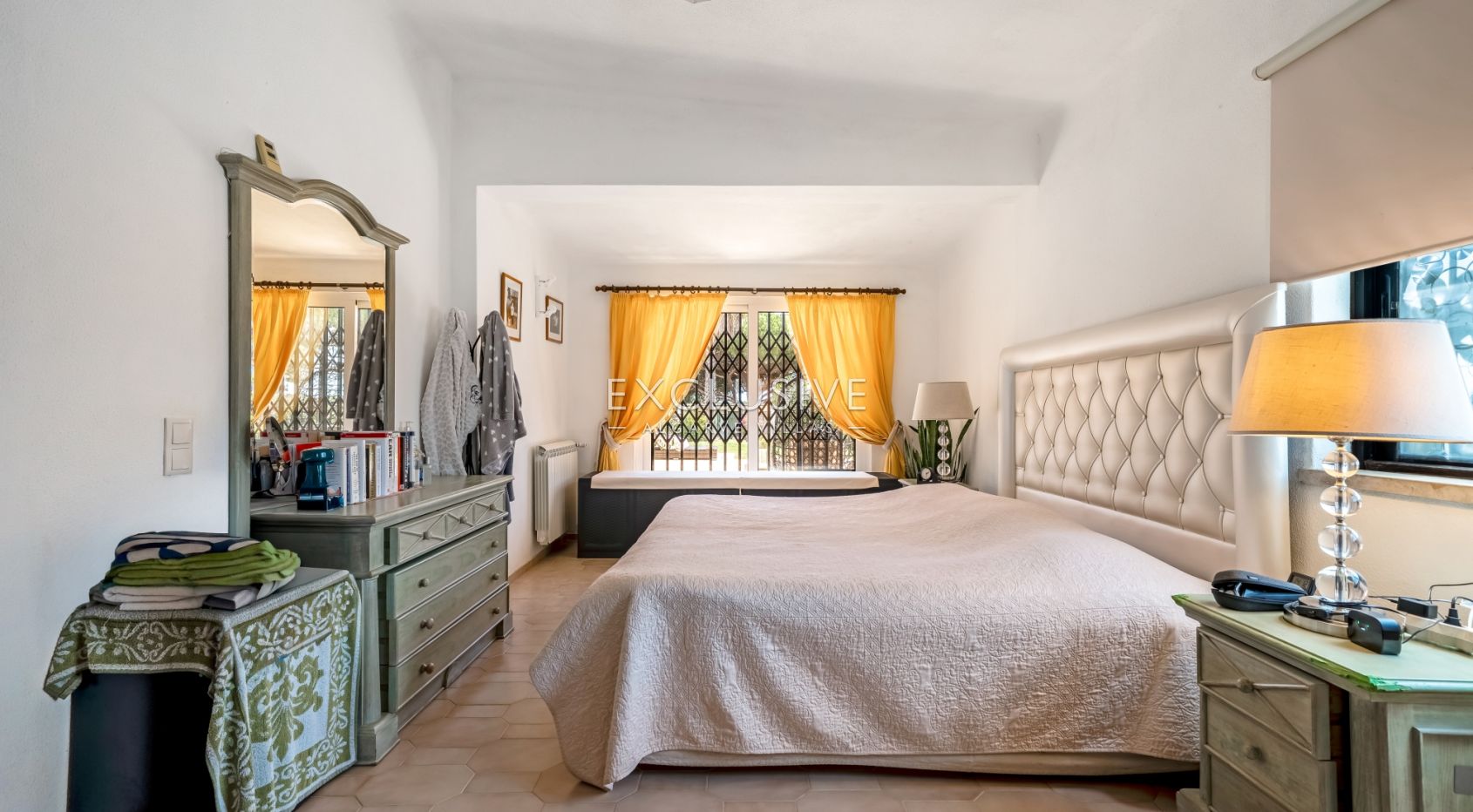 Buy a Country Estate with Stables and Riding Arena in Quarteira, Algarve