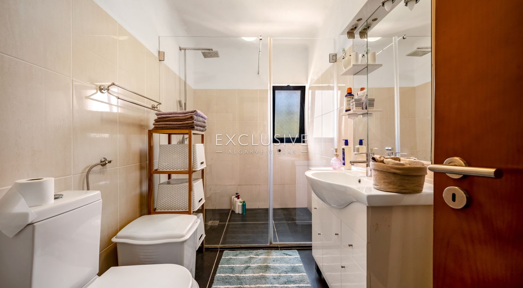 Buy a Country Estate with Stables and Riding Arena in Quarteira, Algarve