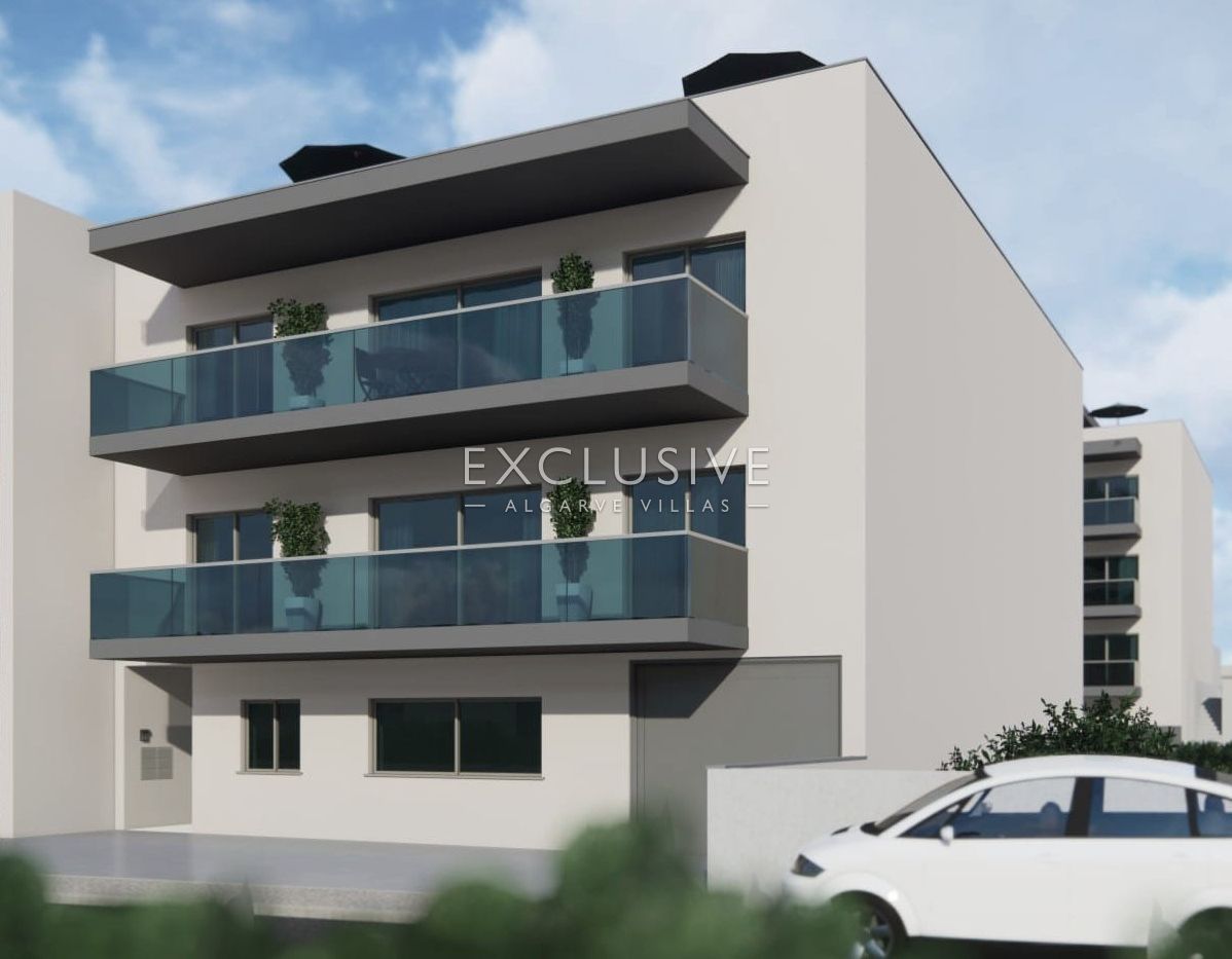 Buy a New 2 Bedroom Apartment in Quarteira