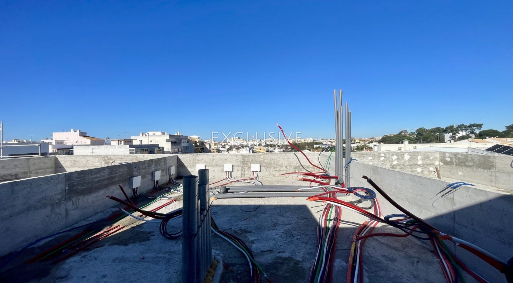 Buy a New 2 Bedroom Apartment in Quarteira
