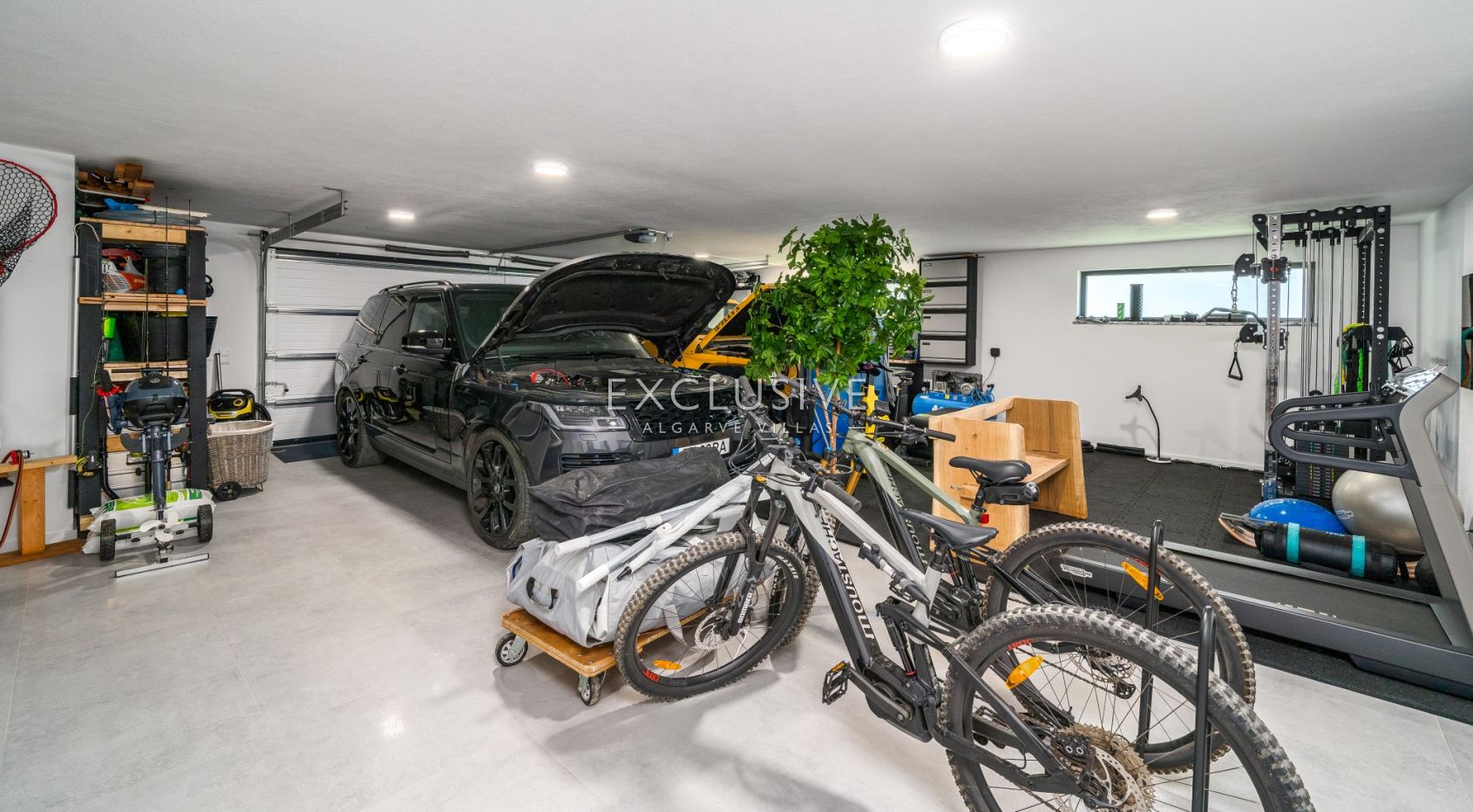 Luxury contemporary villa with sea views in Porto de Mós - Lagos