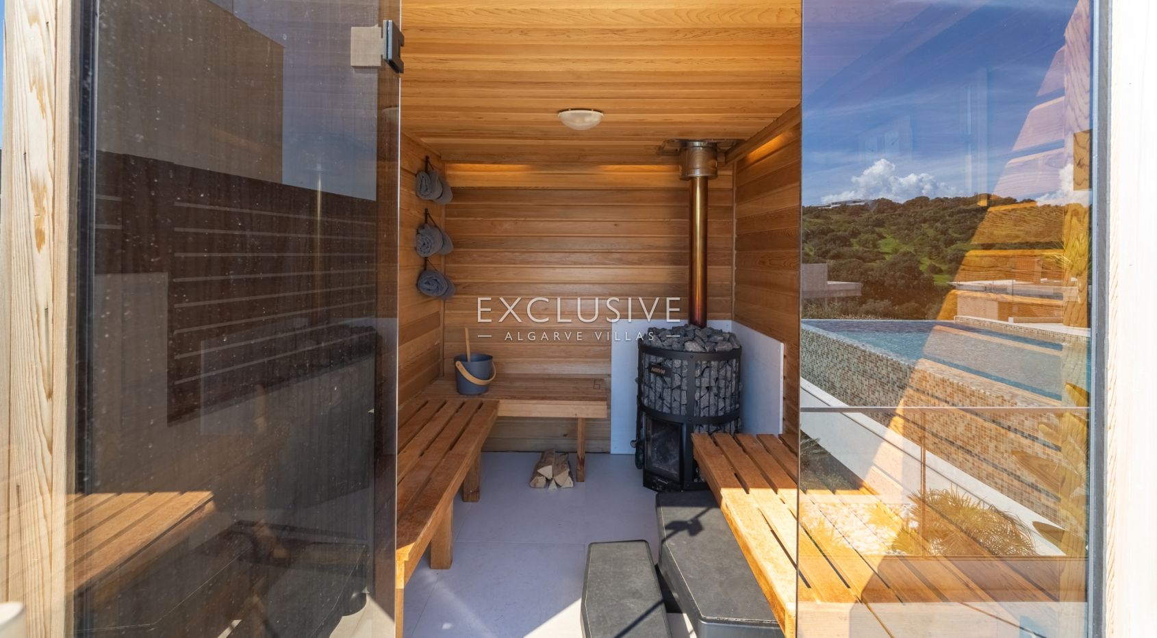 Luxury contemporary villa with sea views in Porto de Mós - Lagos