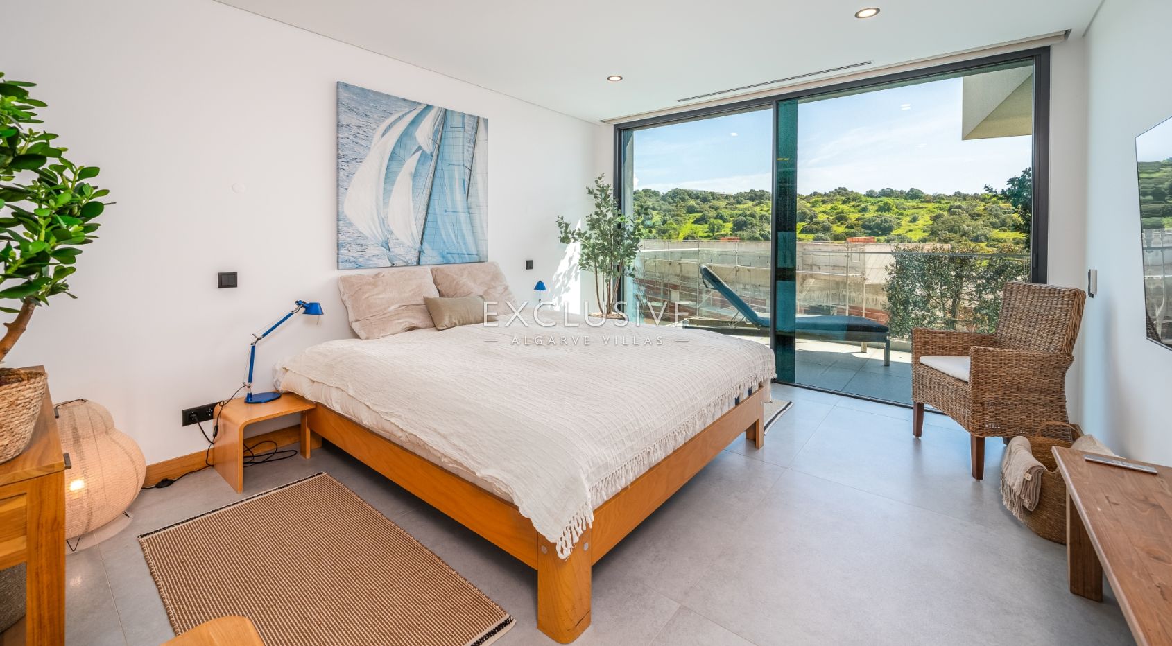 Luxury contemporary villa with sea views in Porto de Mós - Lagos