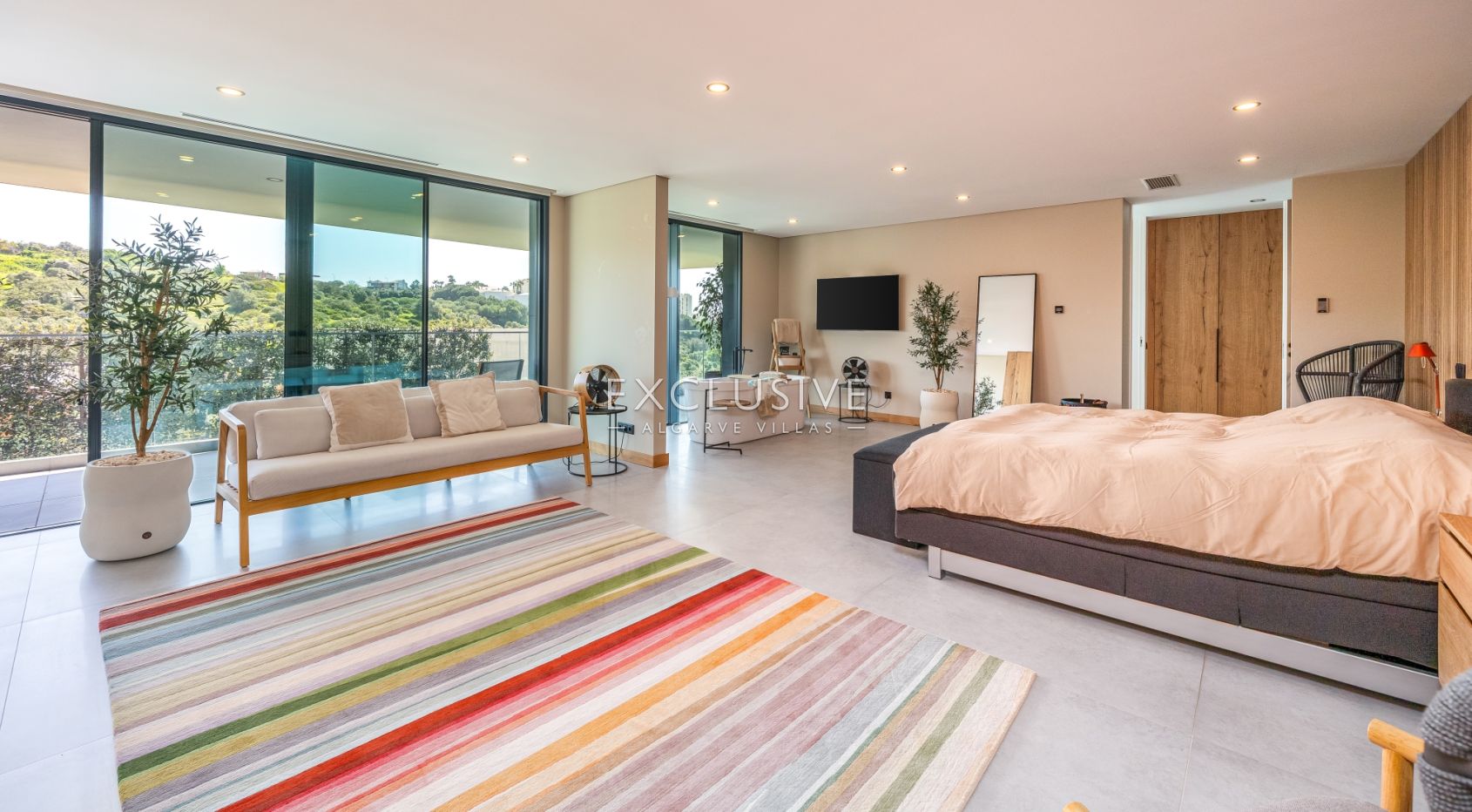 Luxury contemporary villa with sea views in Porto de Mós - Lagos