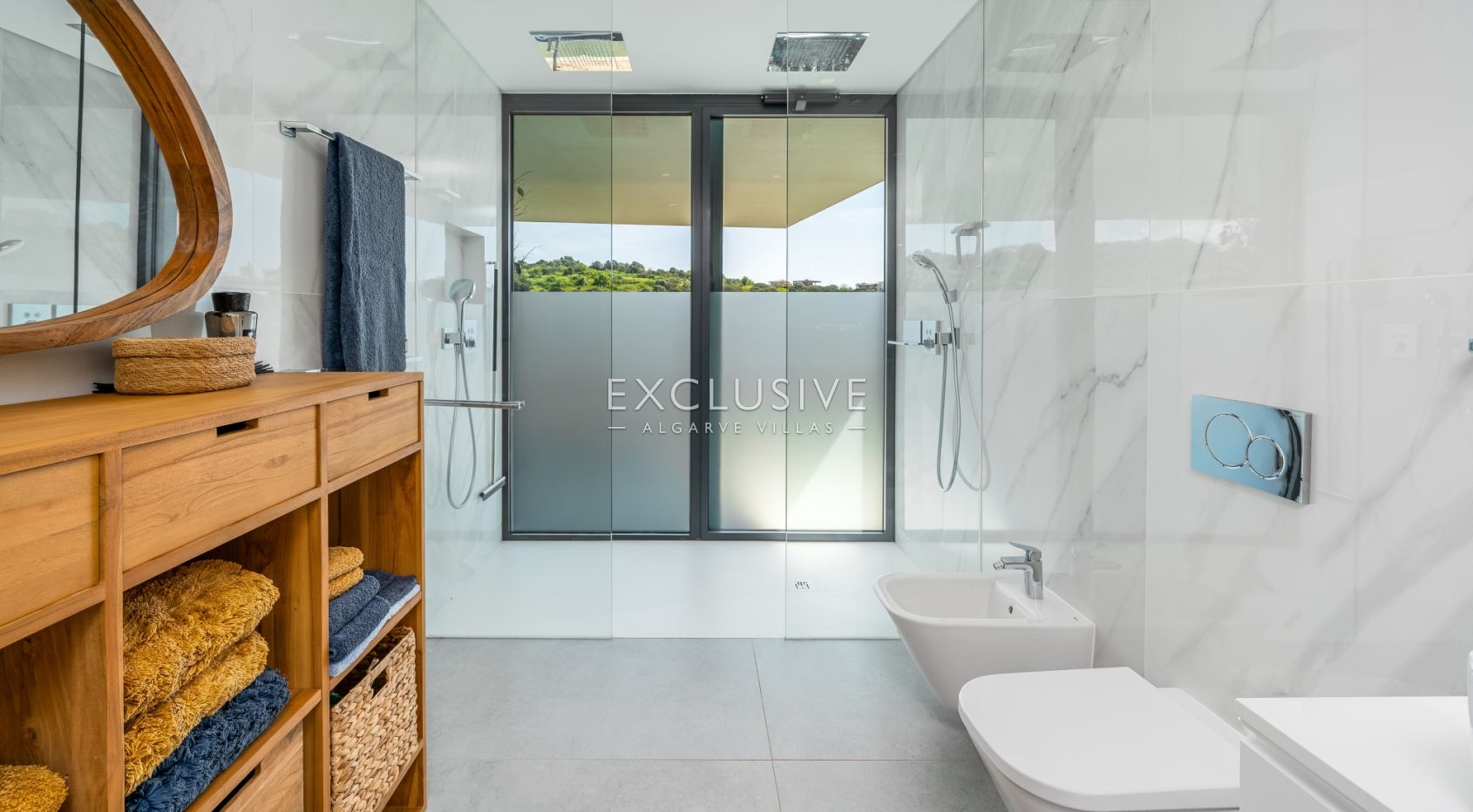 Luxury contemporary villa with sea views in Porto de Mós - Lagos