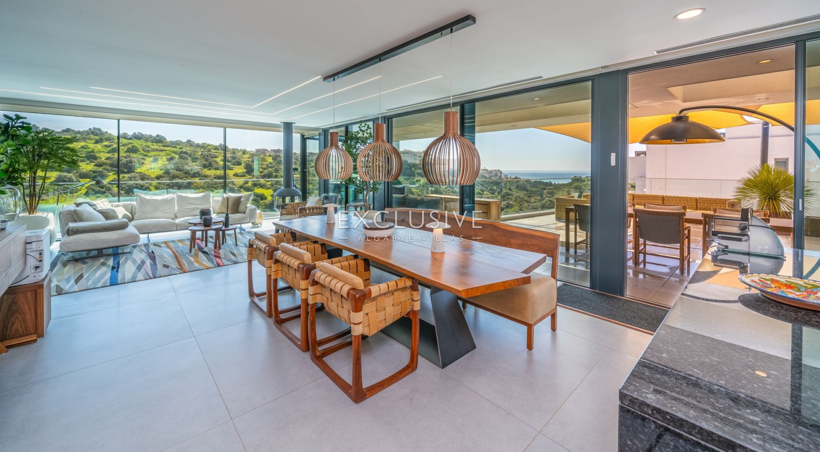 Luxury contemporary villa with sea views in Porto de Mós - Lagos