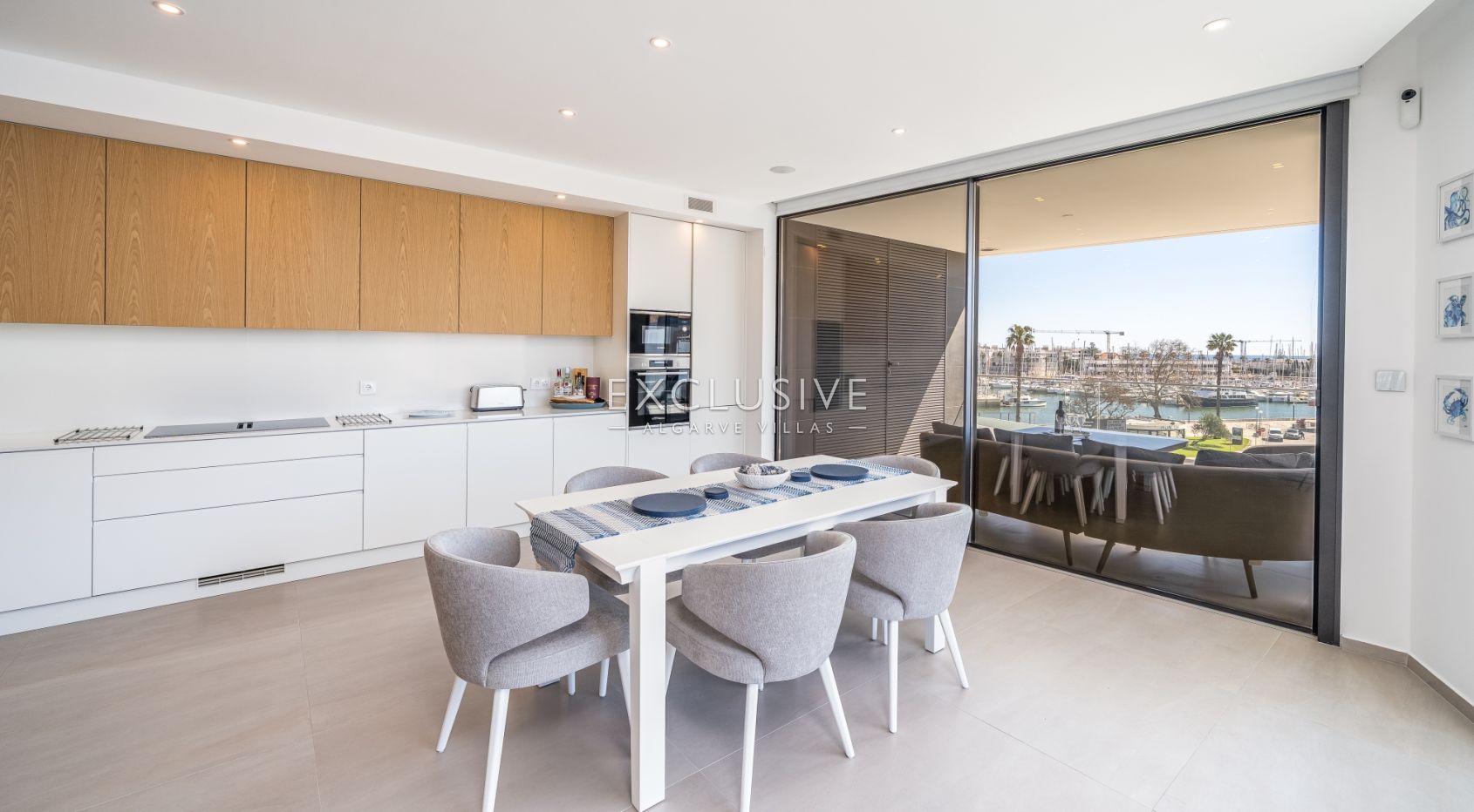 Bright Modern Apartment with Marina & Sea Views in Lagos