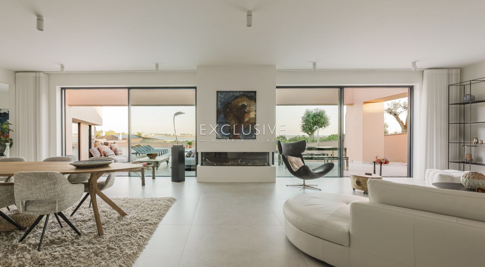 Luxury Contemporary Villa Beside Palmares Golf with Panoramic Sea Views Lagos, Algarve