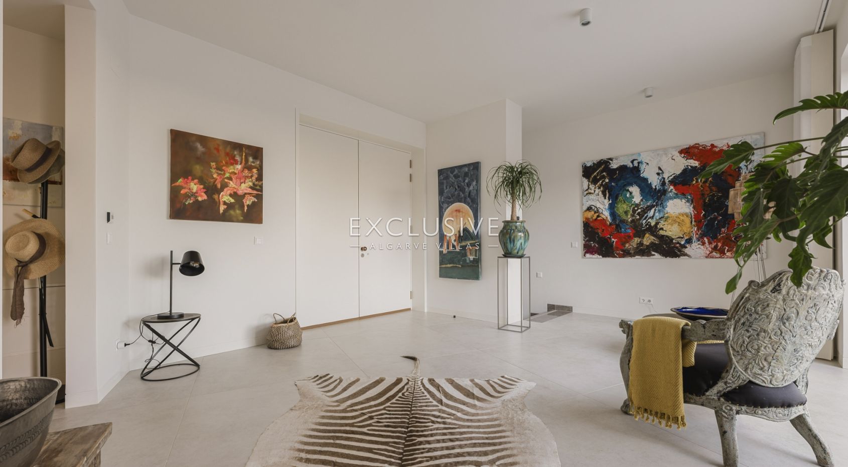 Luxury Contemporary Villa Beside Palmares Golf with Panoramic Sea Views Lagos, Algarve