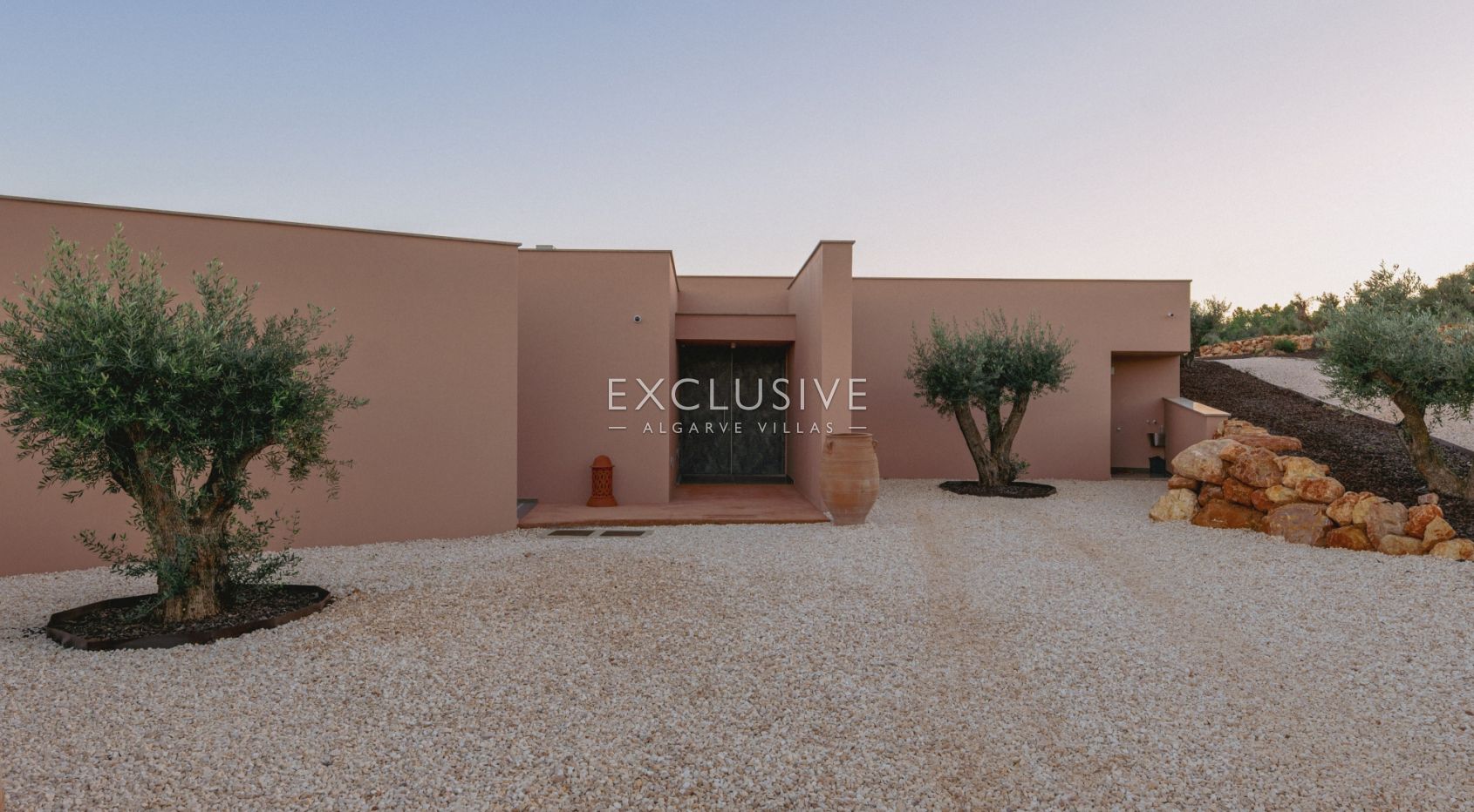 Luxury Contemporary Villa Beside Palmares Golf with Panoramic Sea Views Lagos, Algarve