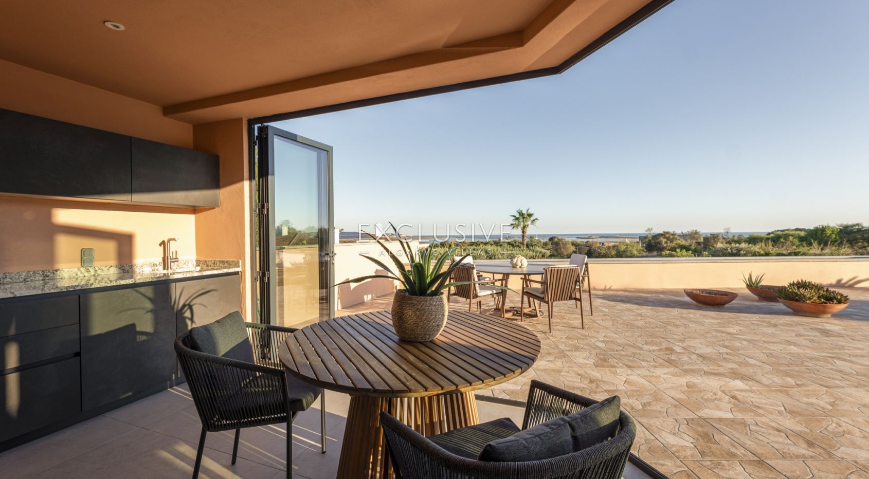 Luxury Contemporary Villa Beside Palmares Golf with Panoramic Sea Views Lagos, Algarve