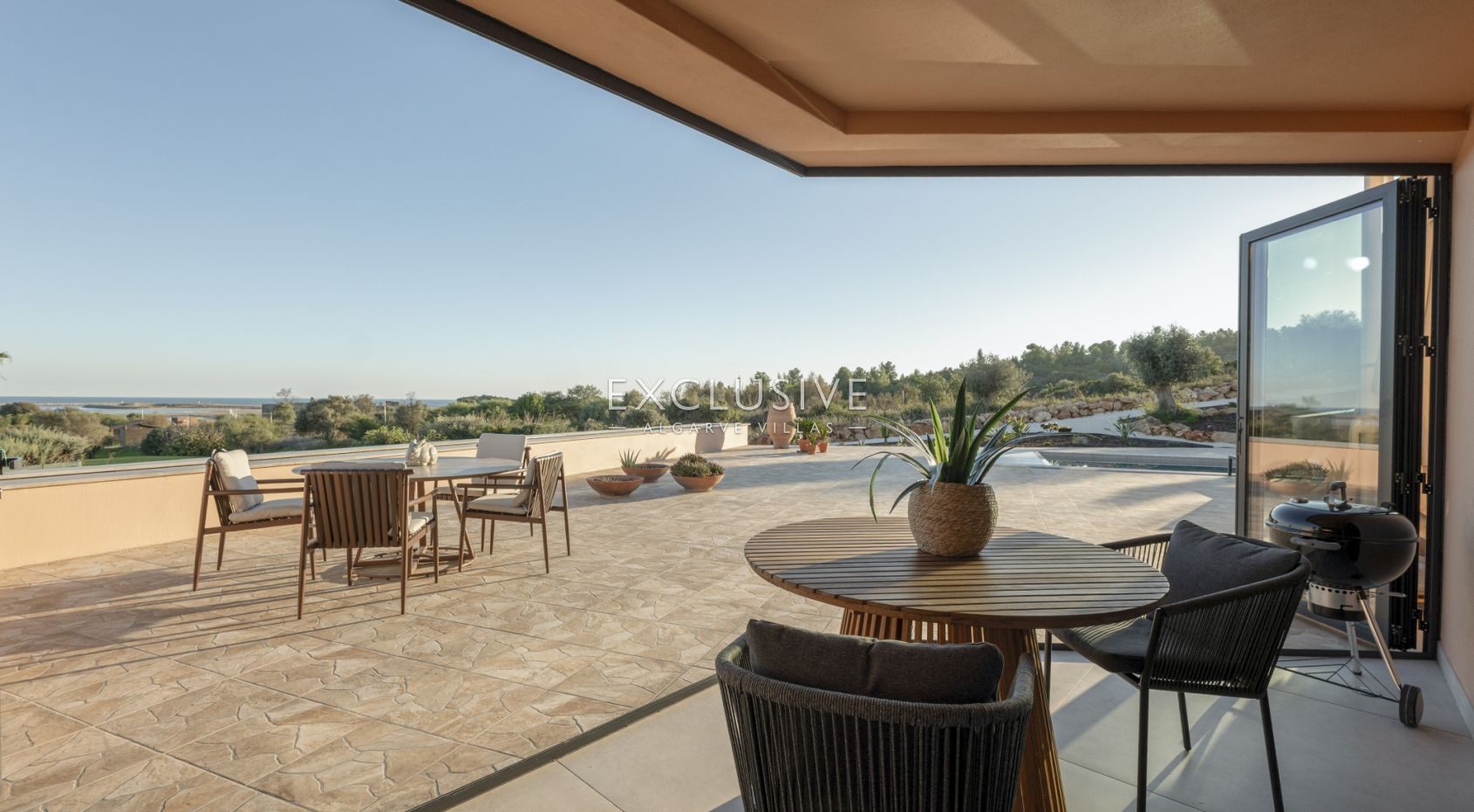 Luxury Contemporary Villa Beside Palmares Golf with Panoramic Sea Views Lagos, Algarve