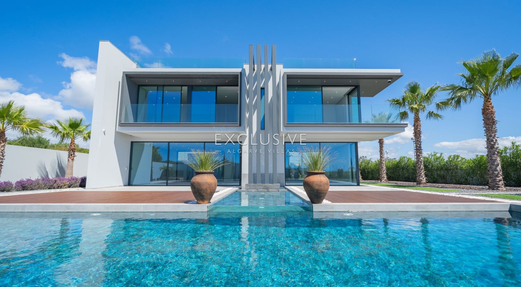 Modern Luxury Villa with Sea Views in Porto de Mós, Lagos