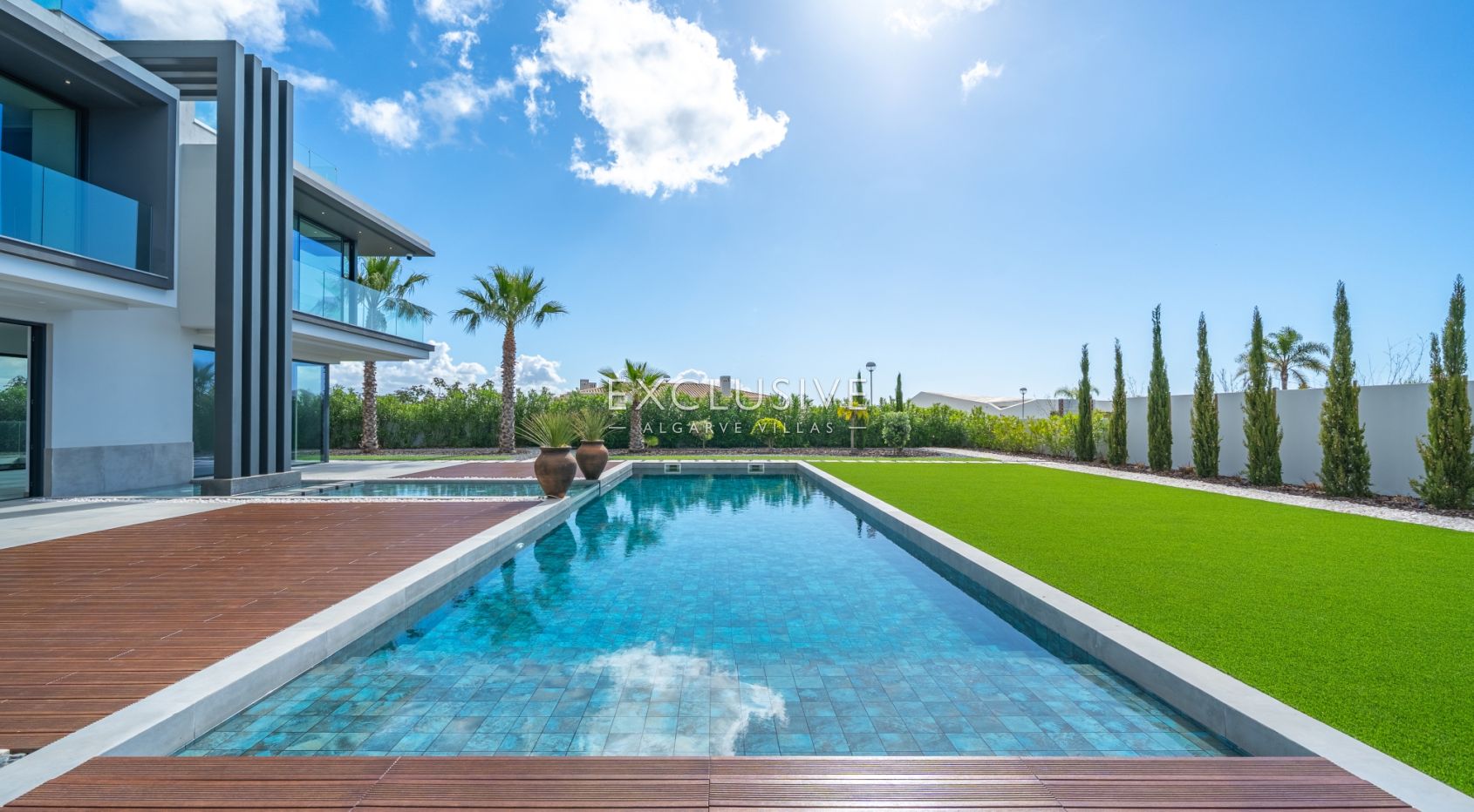 Modern Luxury Villa with Sea Views in Porto de Mós, Lagos