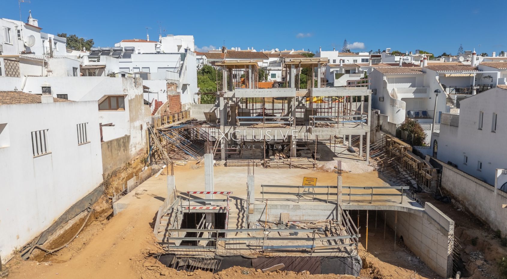 Modern Beach House in Praia da Luz – Luxury Lock-Up and Leave