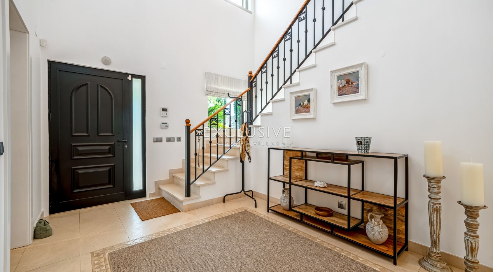 South-Facing 4 Bedroom Villa Santa Barbara de Nexe, Algarve