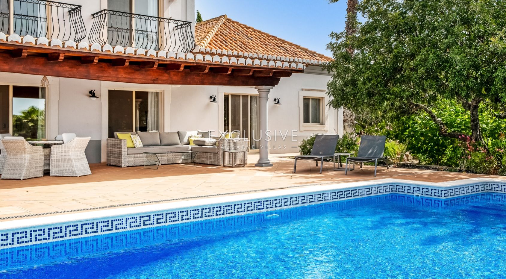 South-Facing 4 Bedroom Villa Santa Barbara de Nexe, Algarve
