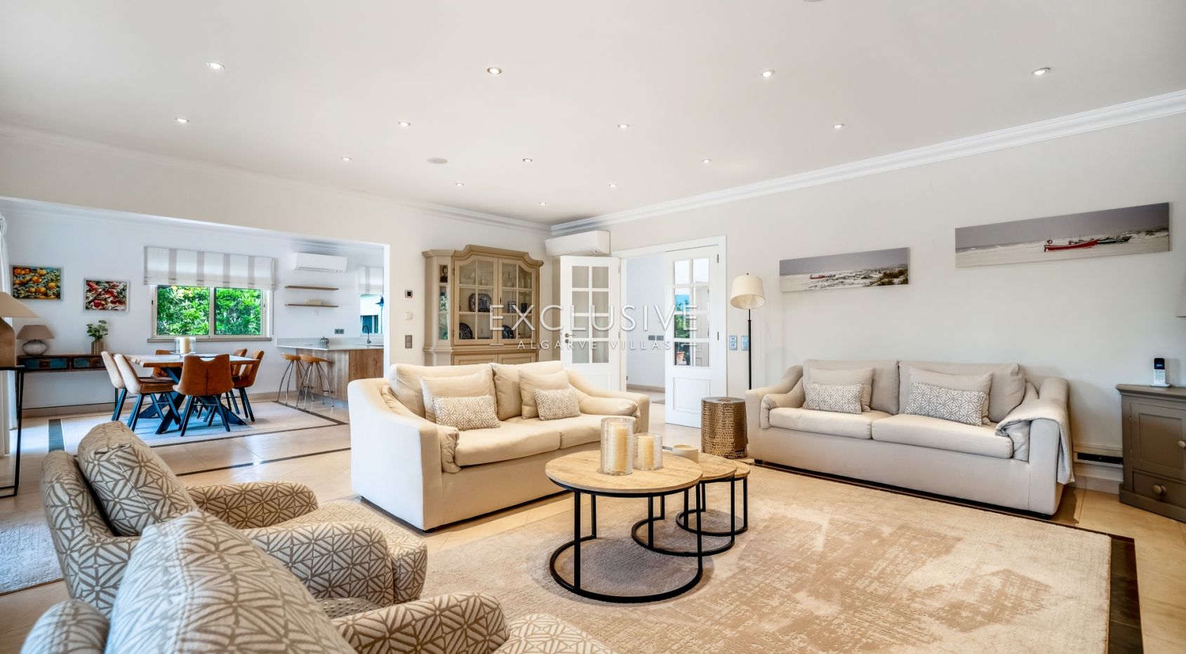 South-Facing 4 Bedroom Villa Santa Barbara de Nexe, Algarve