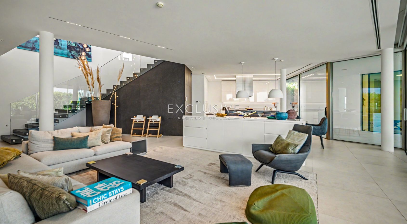 Luxury 6 bedroom Villa with 360º Sea Views in Canavial, Lagos