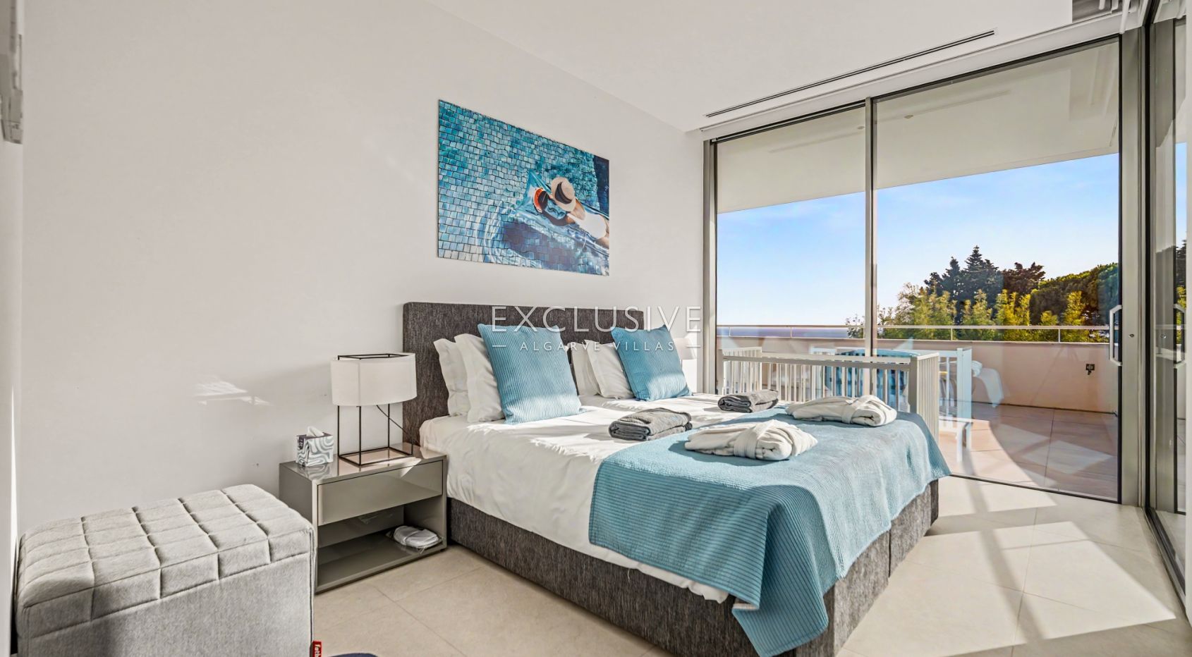 Luxury 6 bedroom Villa with 360º Sea Views in Canavial, Lagos